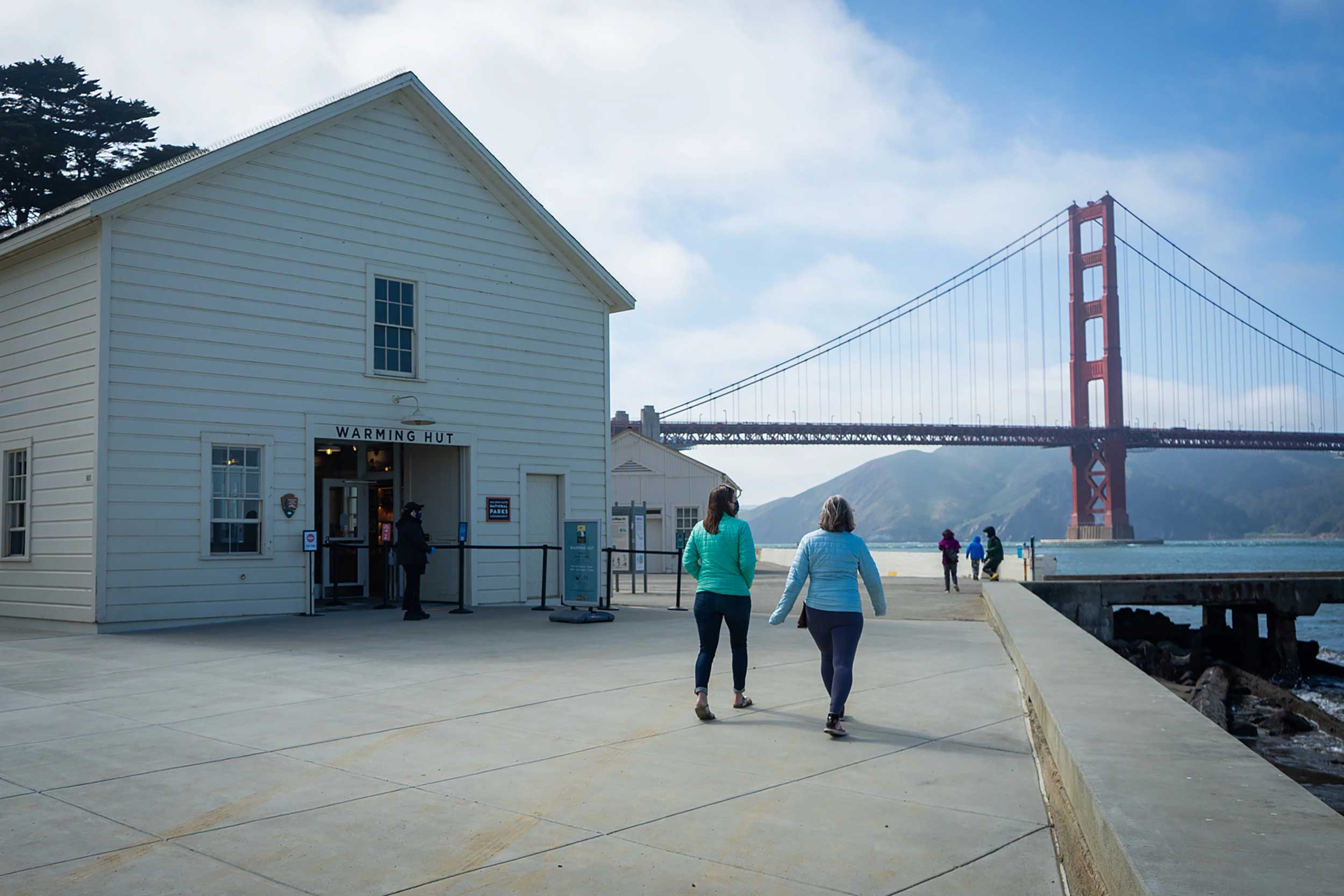 Golden Gate Bridge Welcome Center, Gift Shop & Ranger Station