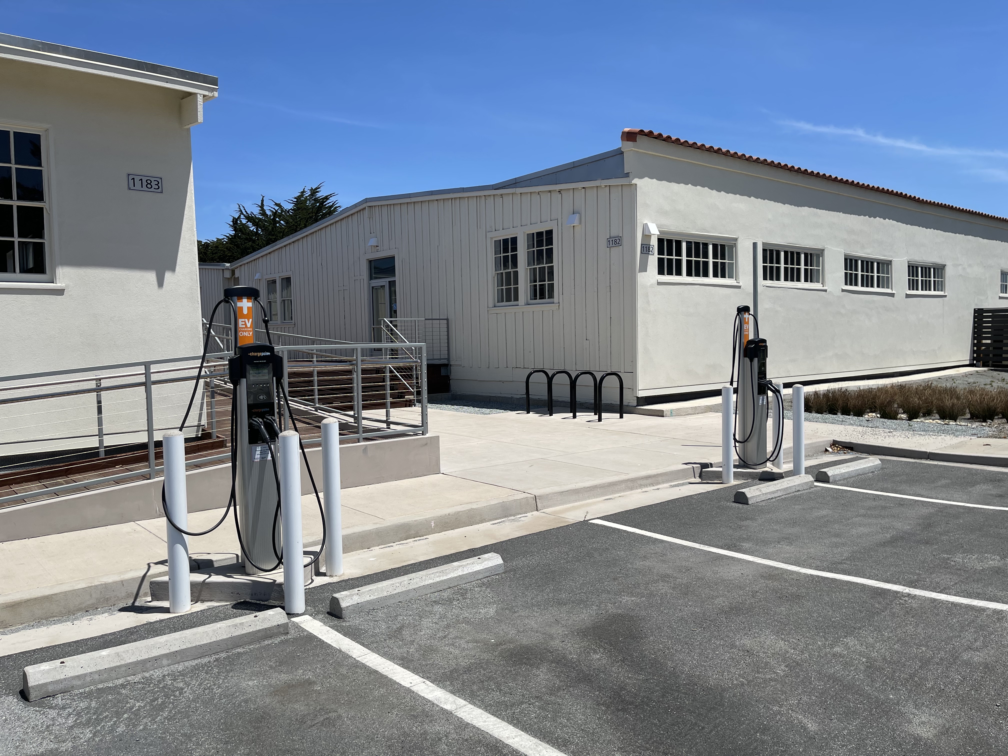 external image of building 1180