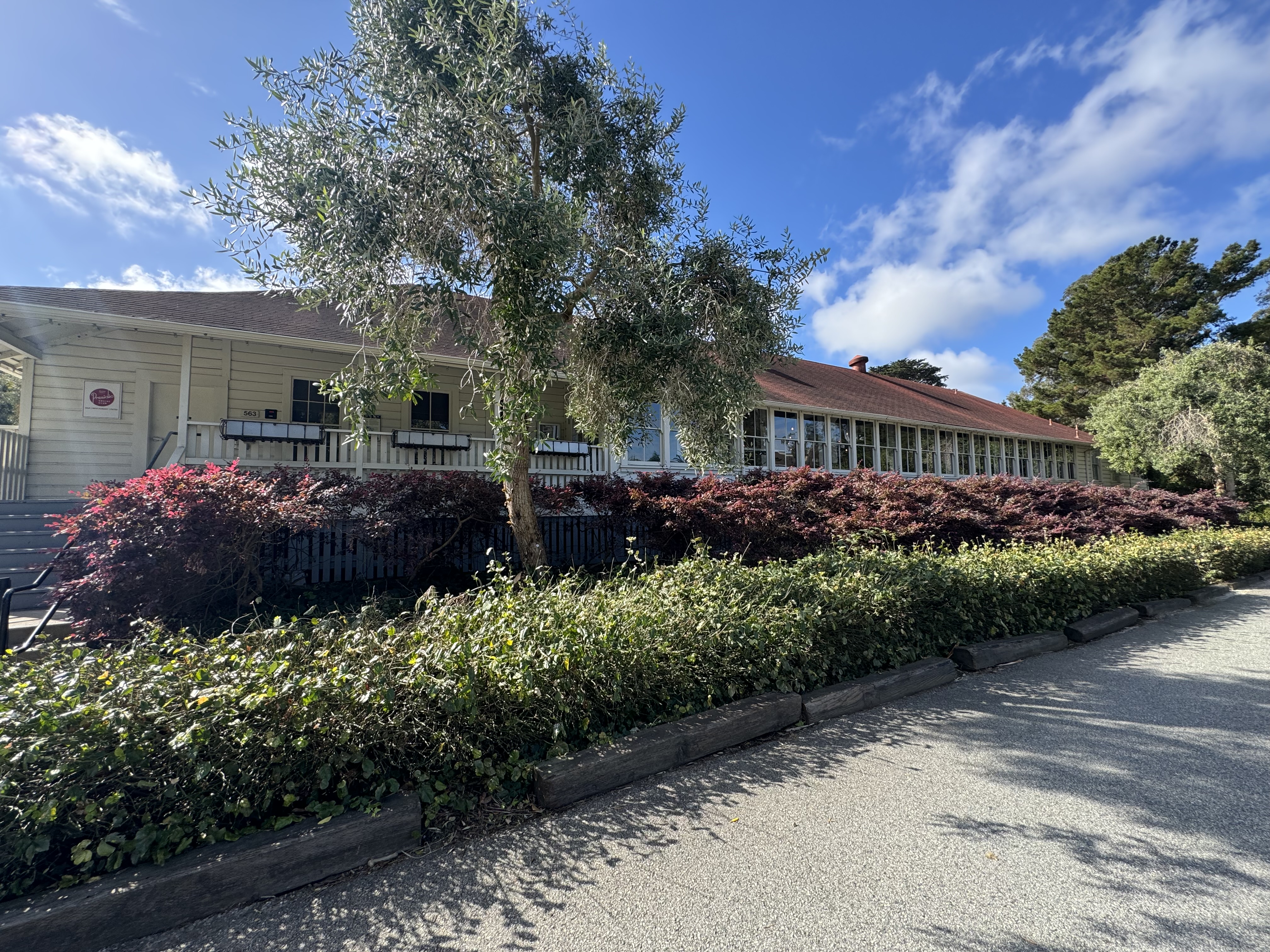 external image of building of the Fieldworks Brewing Company location